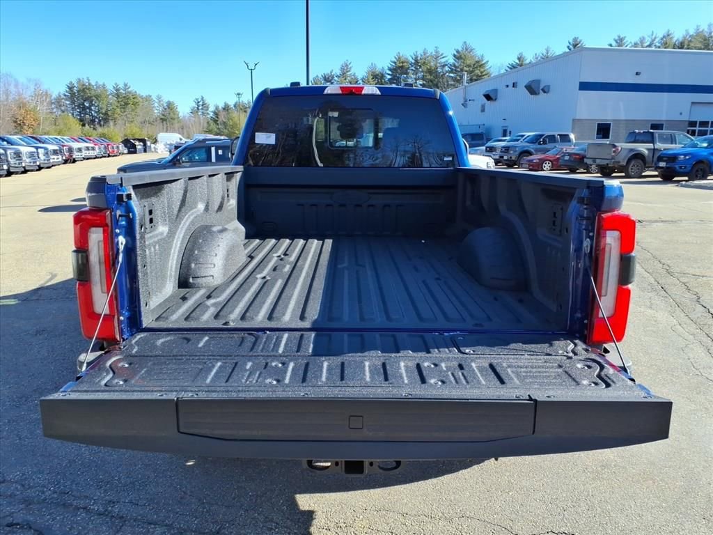 New 2026 Ford F350 Platinum w/ FX4 Off-Road Package AWD/4WD image 7