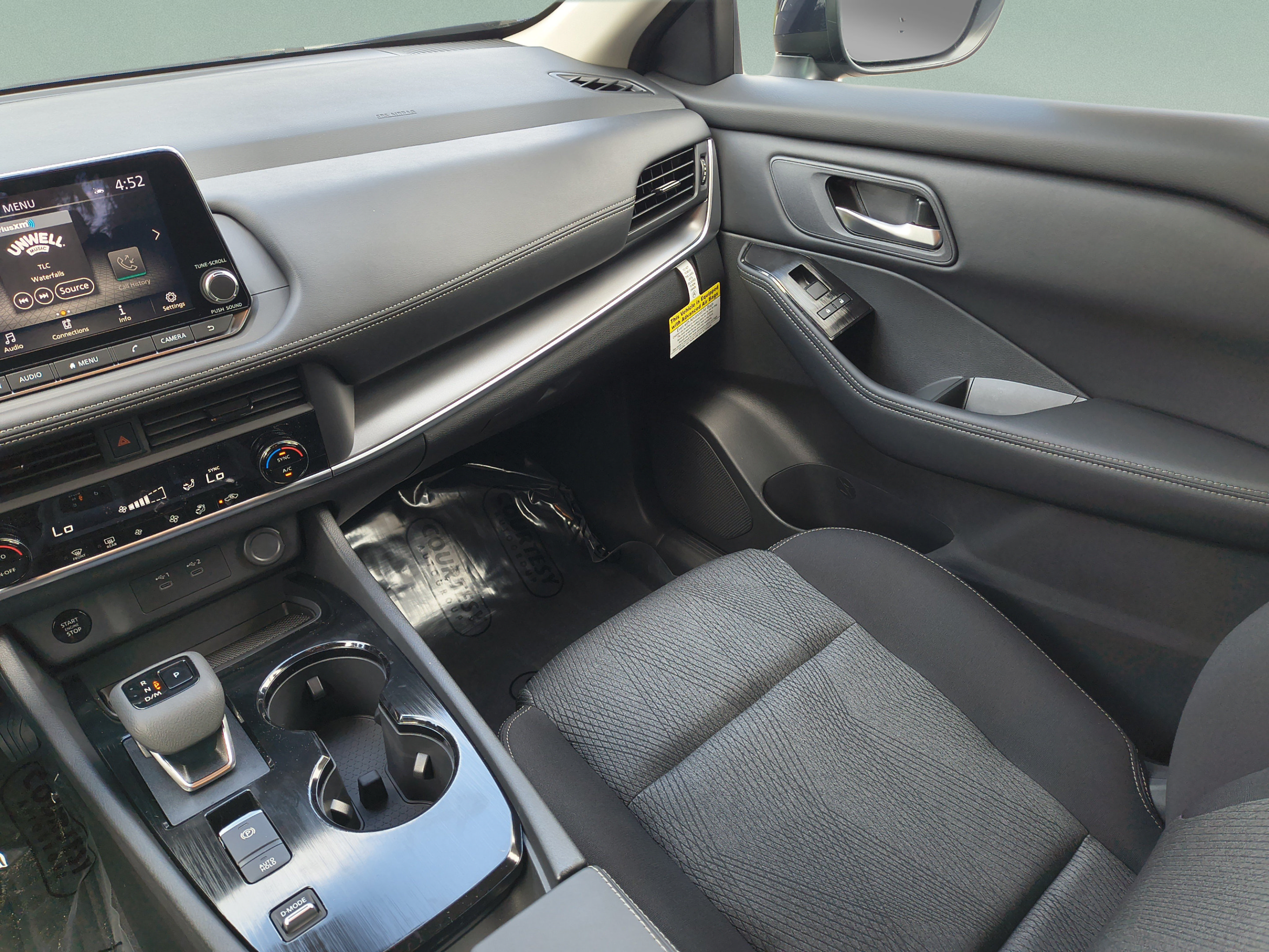 New 2026 Nissan Rogue SV FWD image 15