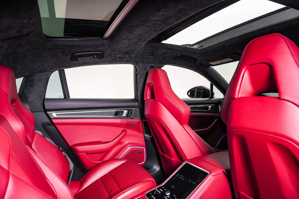 Used 2019 Porsche Panamera GTS AWD/4WD image 16
