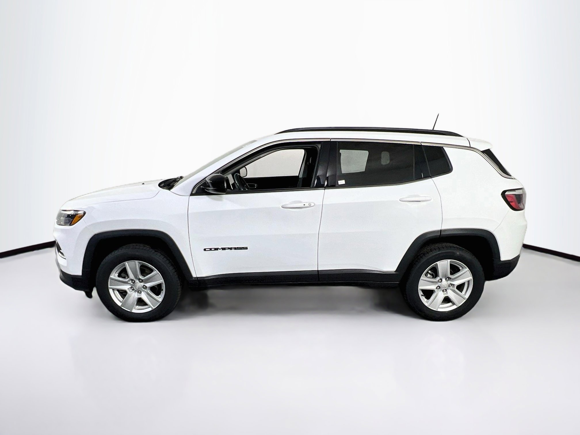 Used 2022 Jeep Compass Latitude w/ Convenience Group AWD/4WD image 8