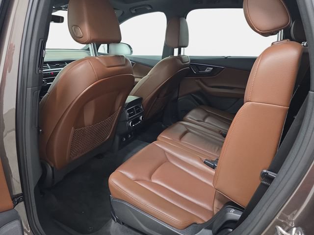 Used 2018 Audi Q7 3.0T Premium Plus w/ Premium Plus Package AWD/4WD image 12