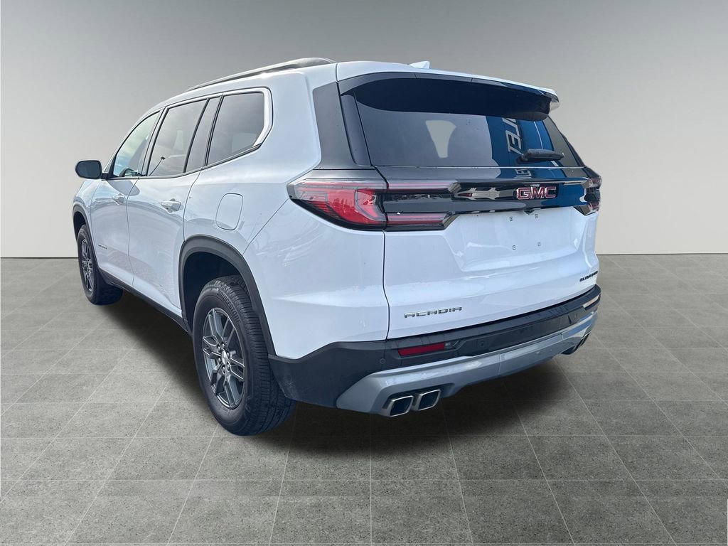 Used 2025 GMC Acadia Elevation image 3