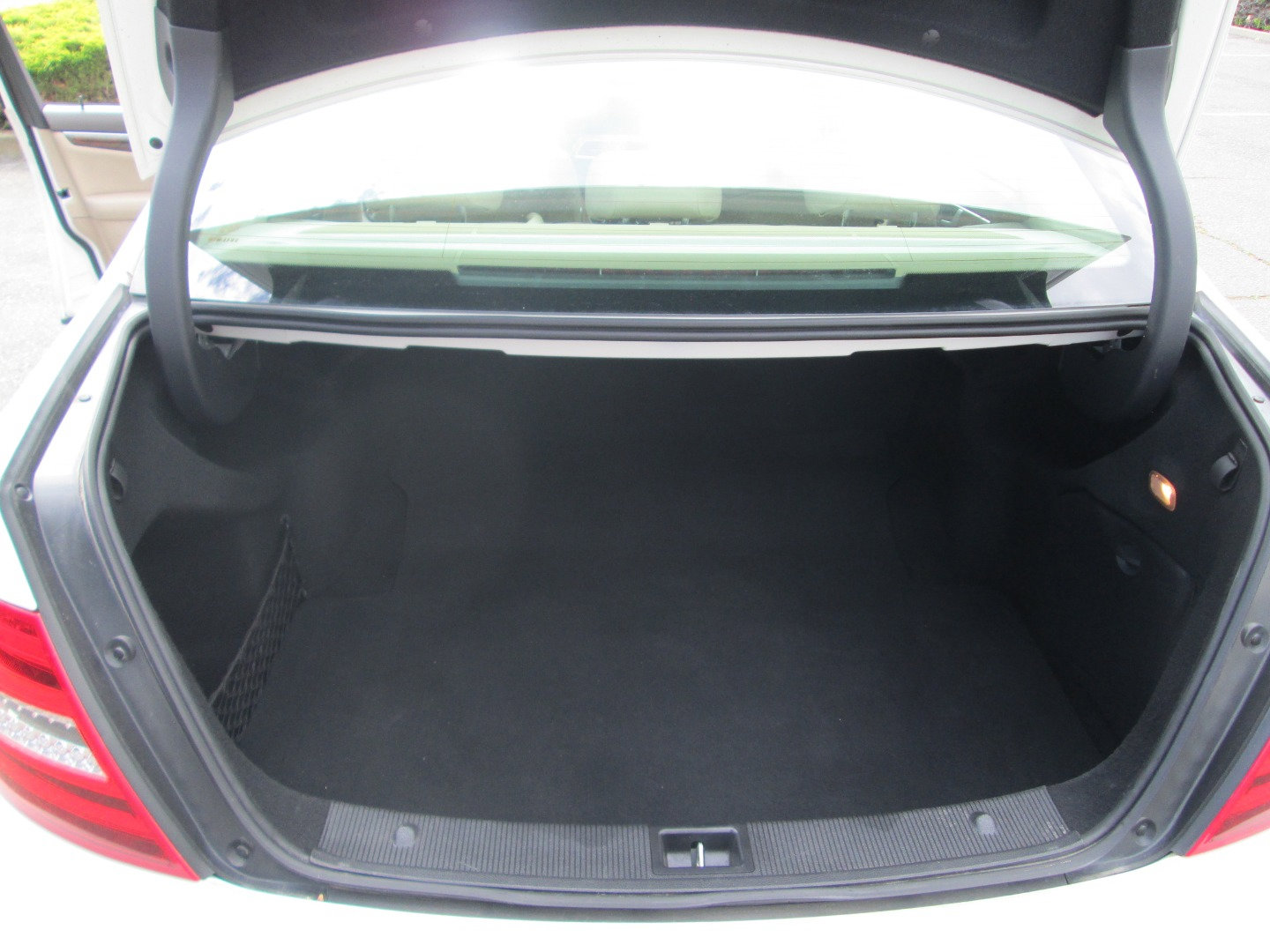 Used 2012 Mercedes-Benz C 250 Sport image 12