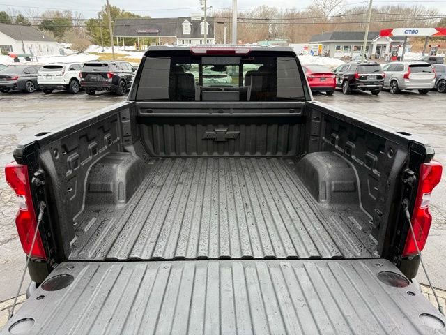 Used 2025 Chevrolet Silverado 1500 RST w/ Convenience Package II image 11
