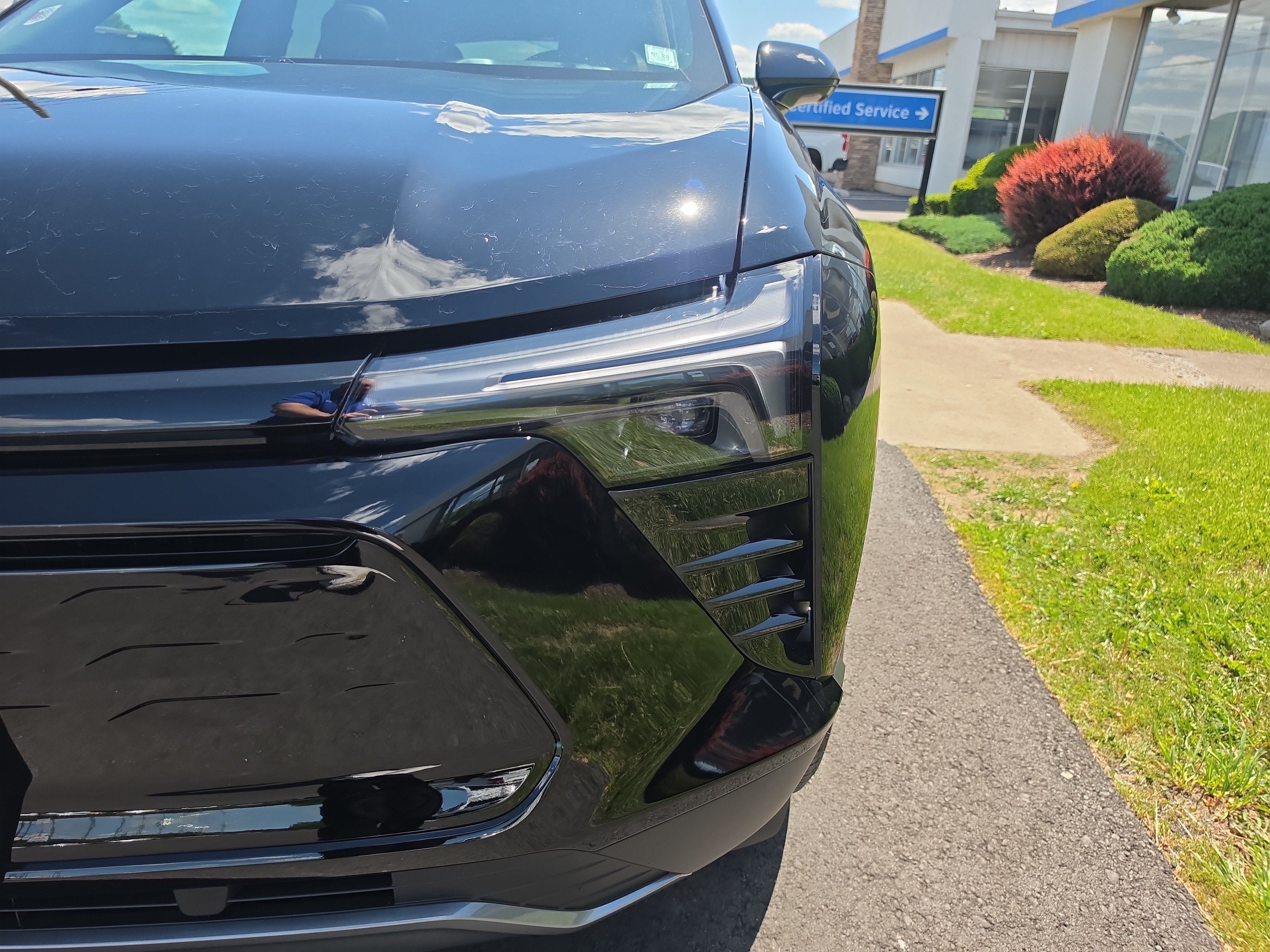 New 2025 Chevrolet Blazer EV LT AWD/4WD image 10