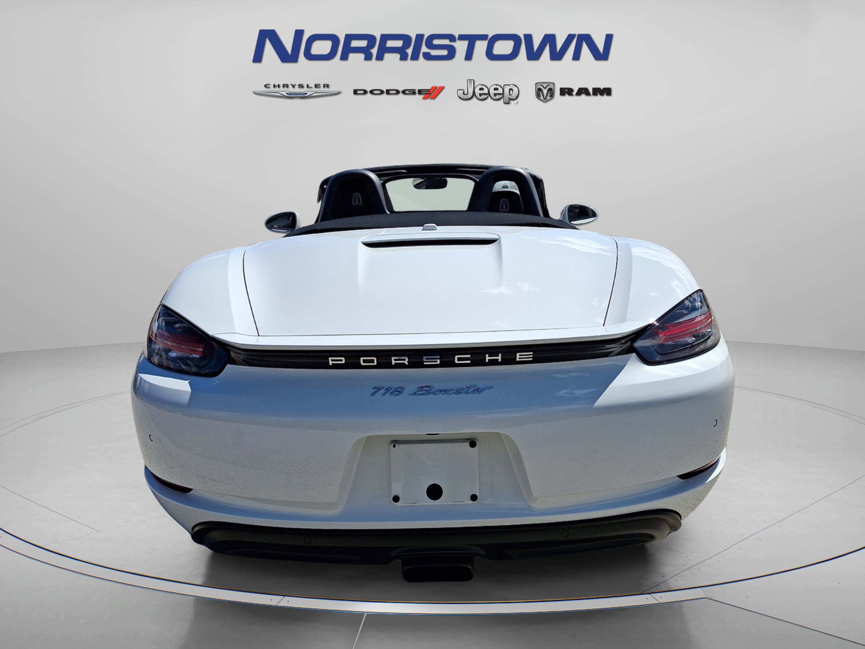 Used 2019 Porsche 718 Boxster image 6