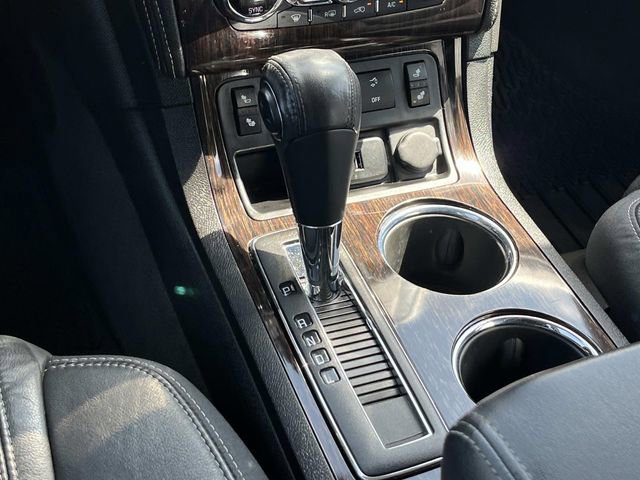 Used 2015 Chevrolet Traverse LT image 14