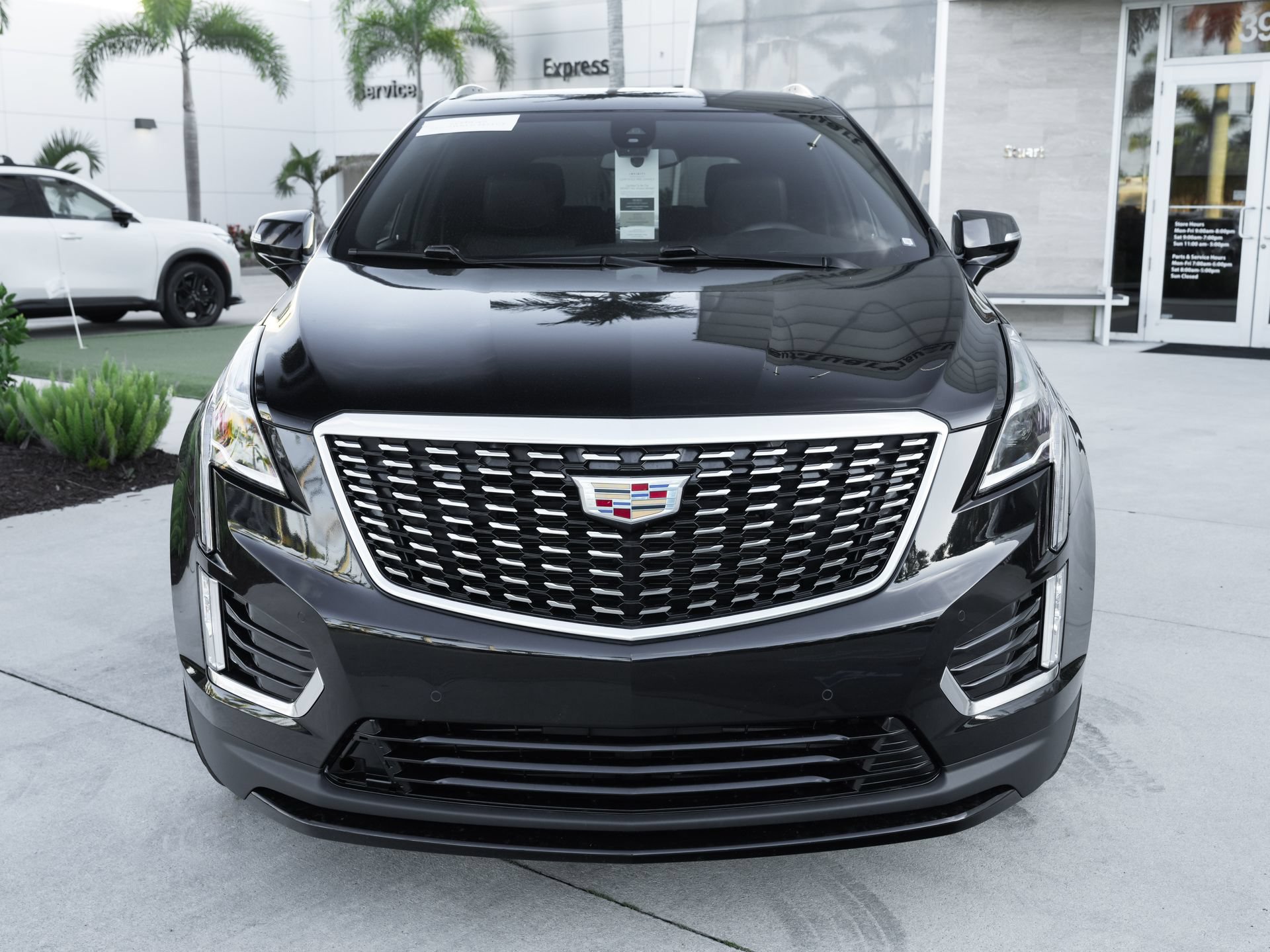 Used 2025 Cadillac XT5 Luxury FWD image 6