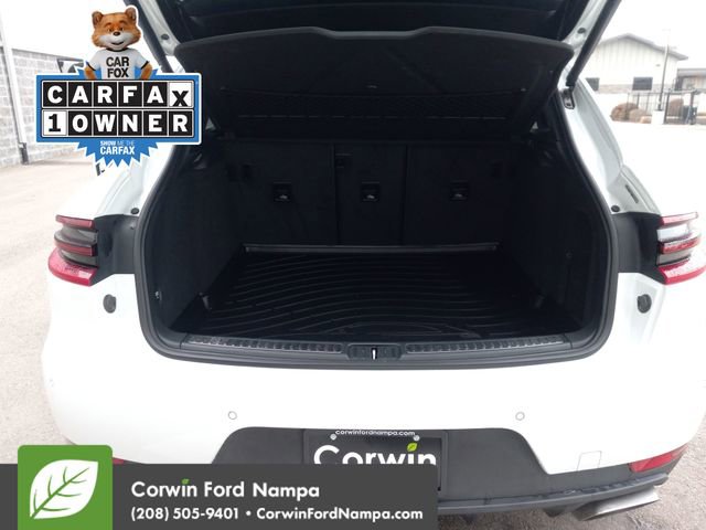 Used 2018 Porsche Macan image 27