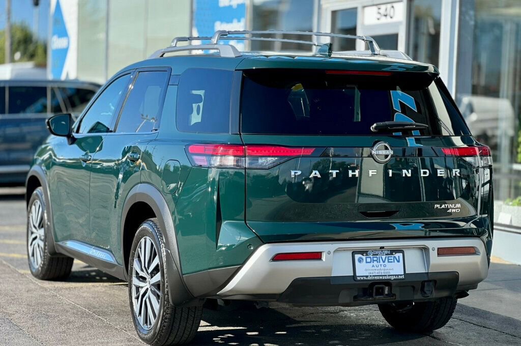 Used 2022 Nissan Pathfinder Platinum w/ Cargo Package image 31