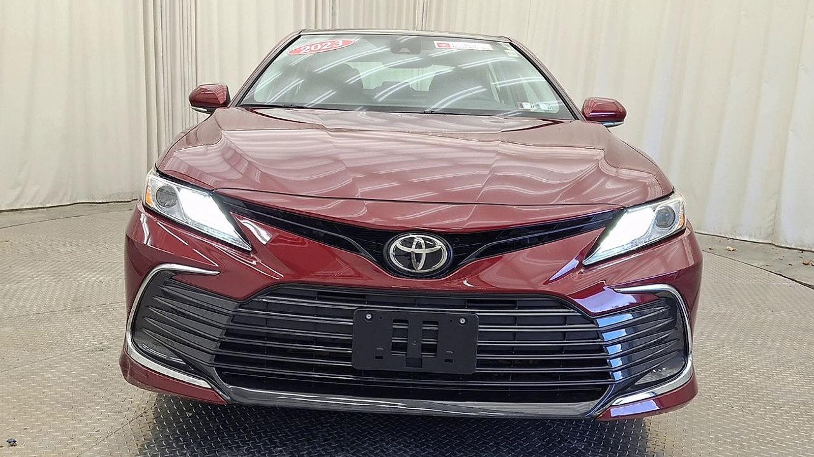Certified 2021 Toyota Camry XLE AWD/4WD image 10