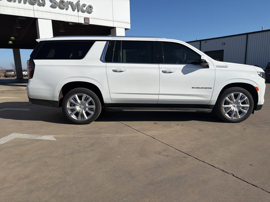Used 2021 Chevrolet Suburban High Country image 2