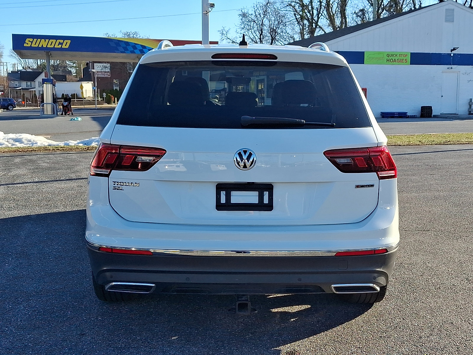 Used 2020 Volkswagen Tiguan SEL image 5