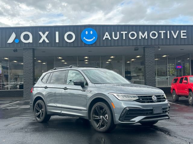 Used 2023 Volkswagen Tiguan SE R-Line