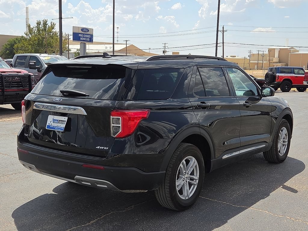 Used 2024 Ford Explorer XLT w/ Equipment Group 202A AWD/4WD image 5