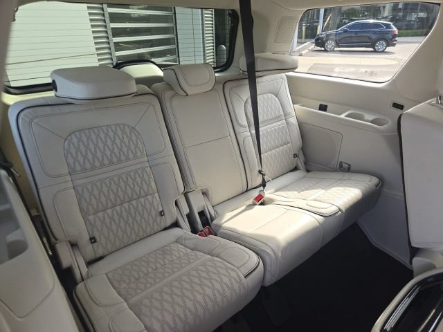 Certified 2022 Lincoln Navigator Black Label AWD/4WD image 25