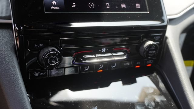New 2026 Jeep Grand Cherokee Laredo RWD image 24