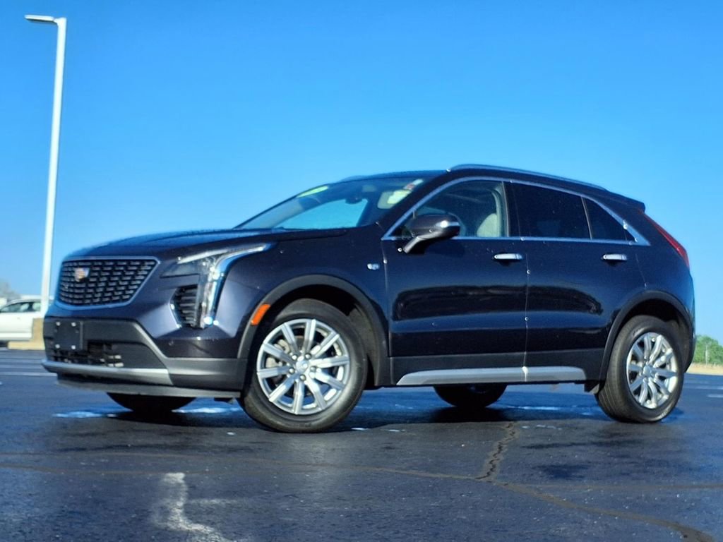 Used 2023 Cadillac XT4 Premium Luxury w/ Cold Weather Package AWD/4WD image 2