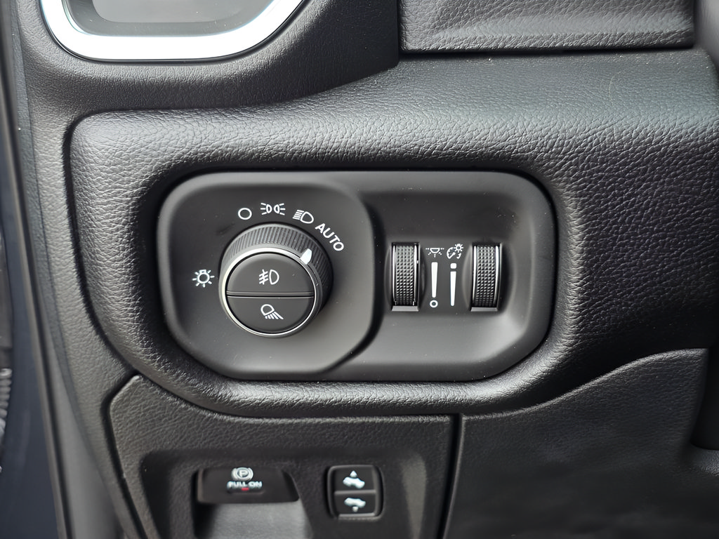 Used 2026 RAM 1500 Big Horn AWD/4WD image 24