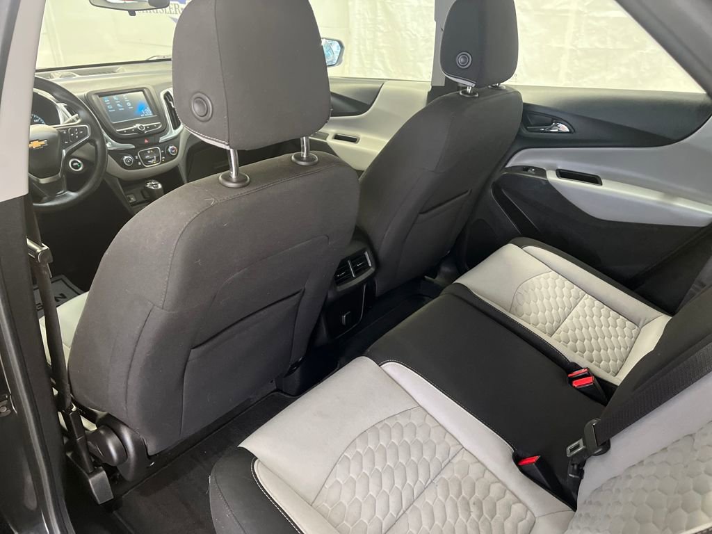 Used 2018 Chevrolet Equinox LS image 36