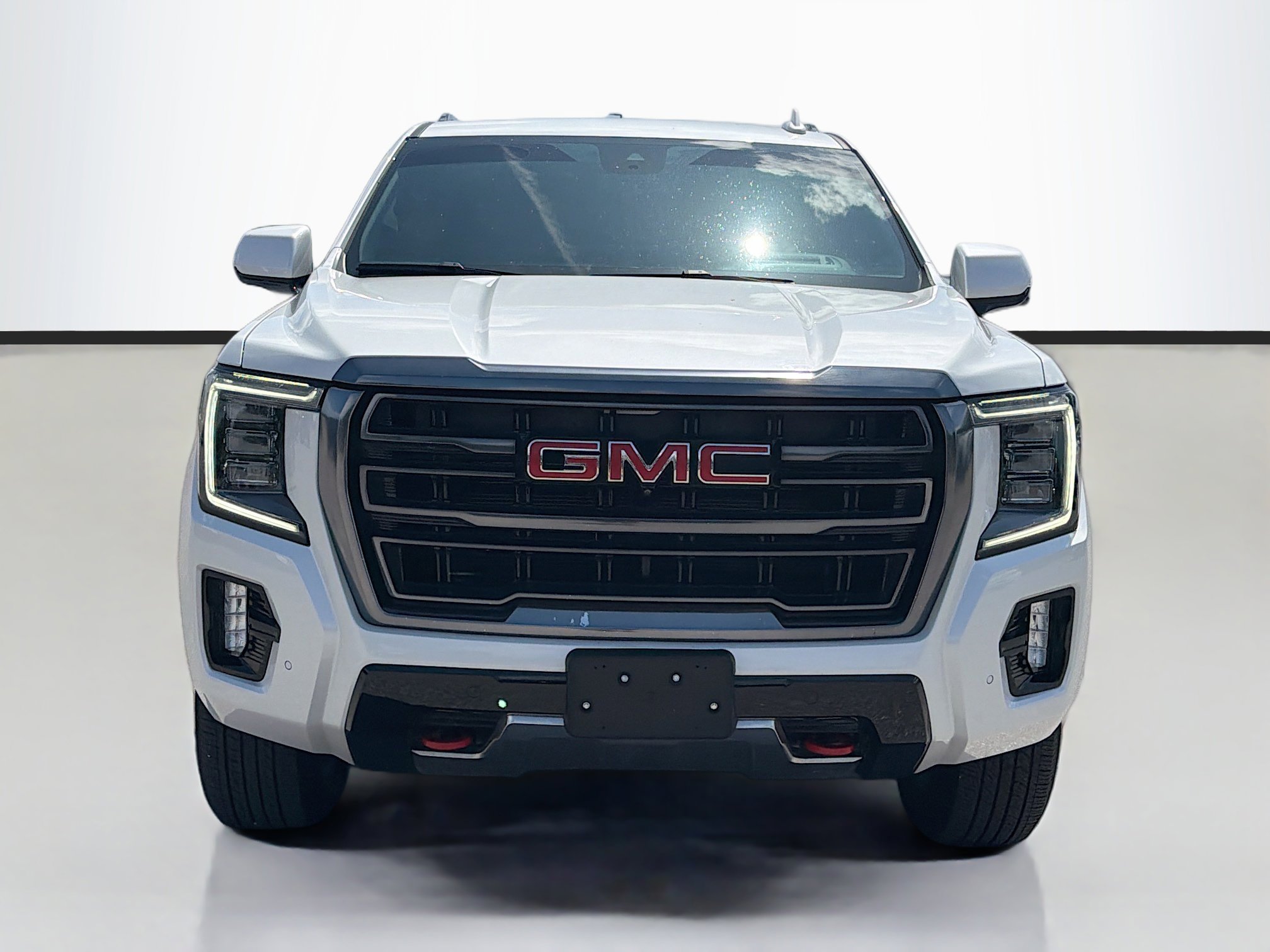 Used 2024 GMC Yukon AT4 w/ Technology Package AWD/4WD image 8