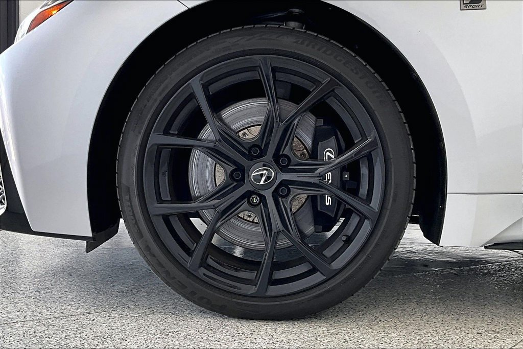 Used 2025 Lexus IS 500 w/ Accessory Package 2 RWD image 12