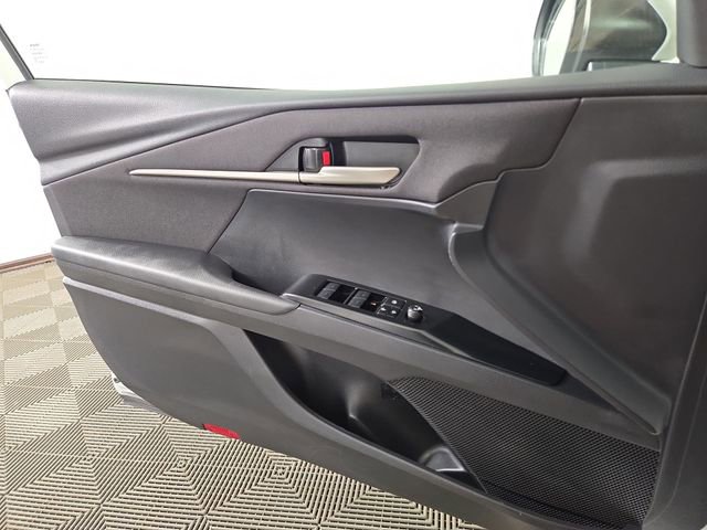 Used 2025 Toyota Camry LE FWD image 28