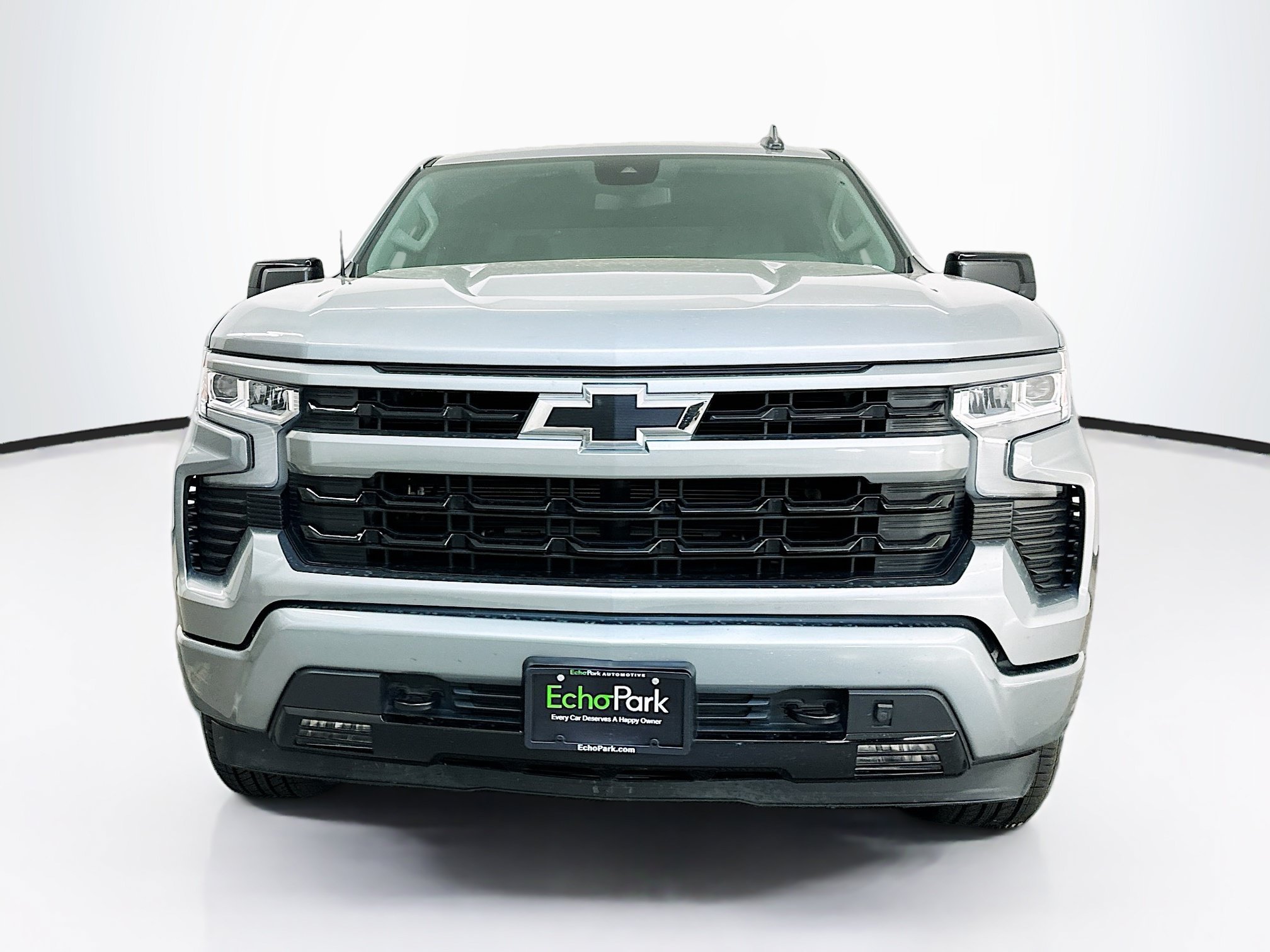 Used 2023 Chevrolet Silverado 1500 RST AWD/4WD image 2