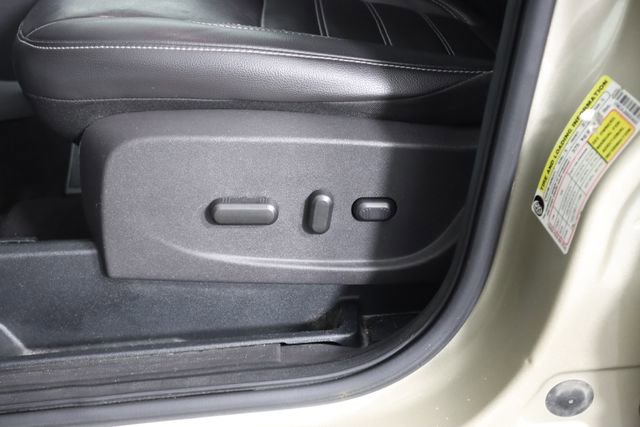 Used 2017 Ford Escape Titanium w/ Equipment Group 301A image 30