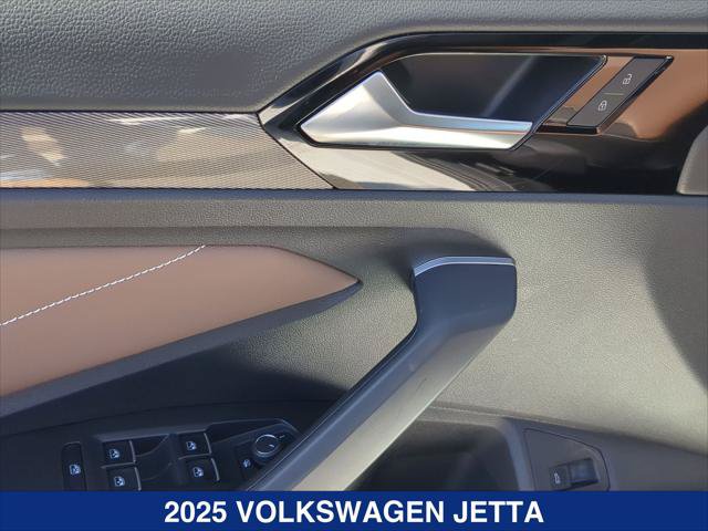 Certified 2025 Volkswagen Jetta SEL FWD image 11