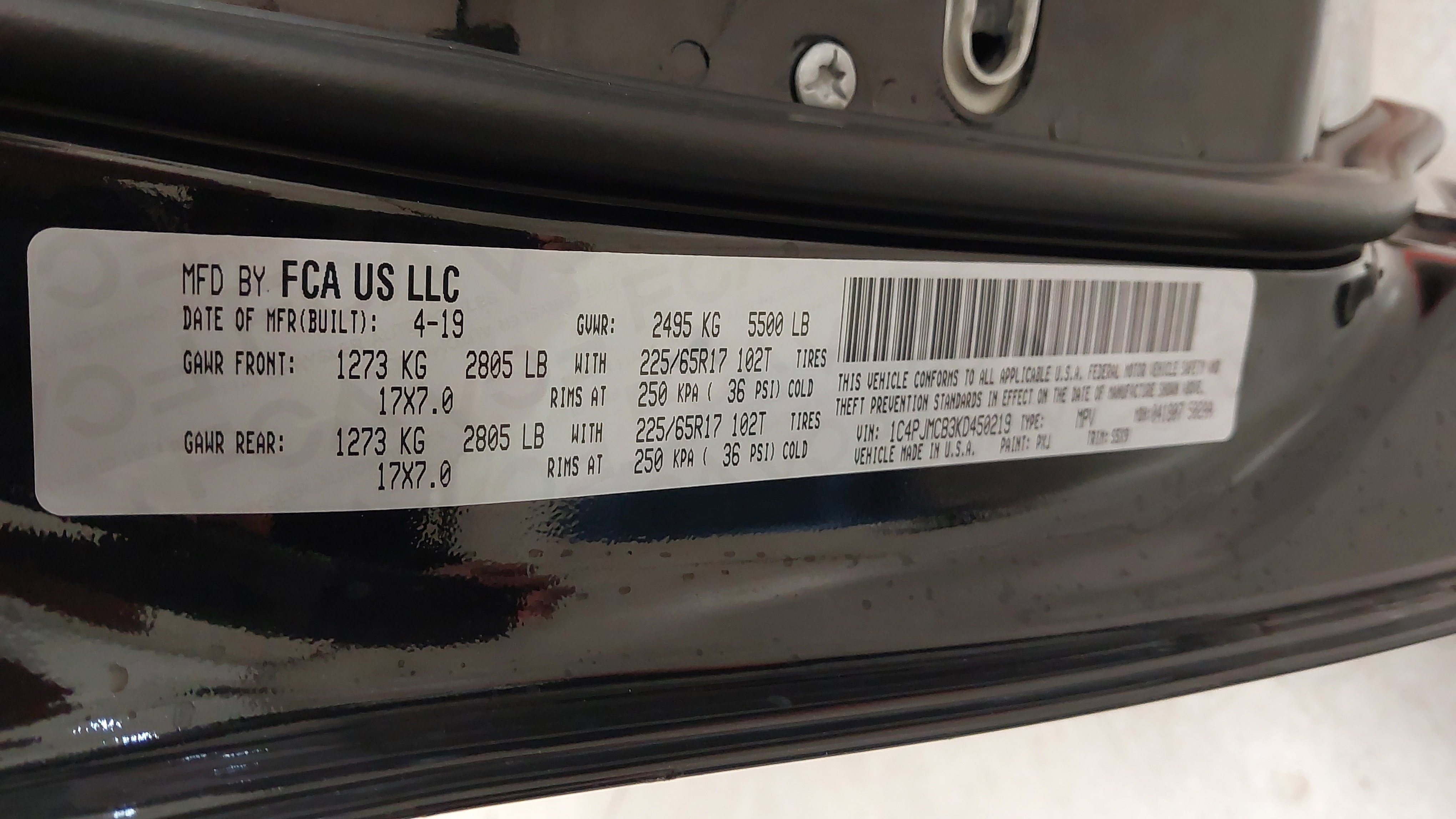 Used 2019 Jeep Cherokee Latitude w/ Cold Weather Group image 35