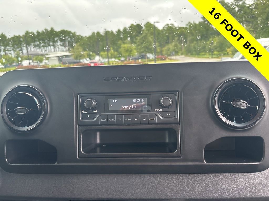 Used 2021 Freightliner Sprinter 3500 image 24