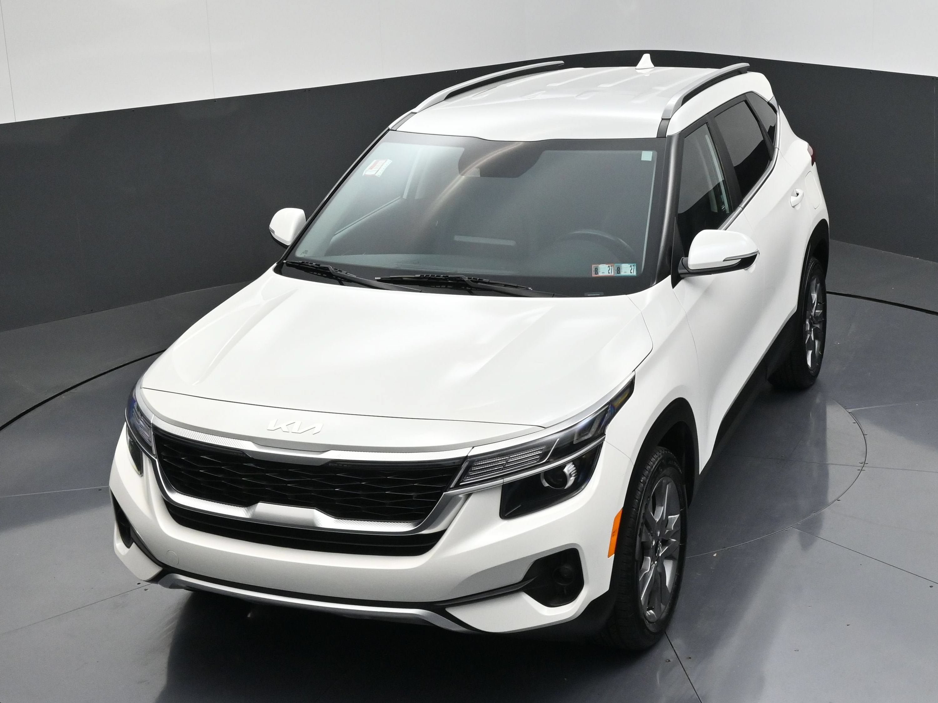 Used 2023 Kia Seltos S w/ Navigation Package FWD image 45
