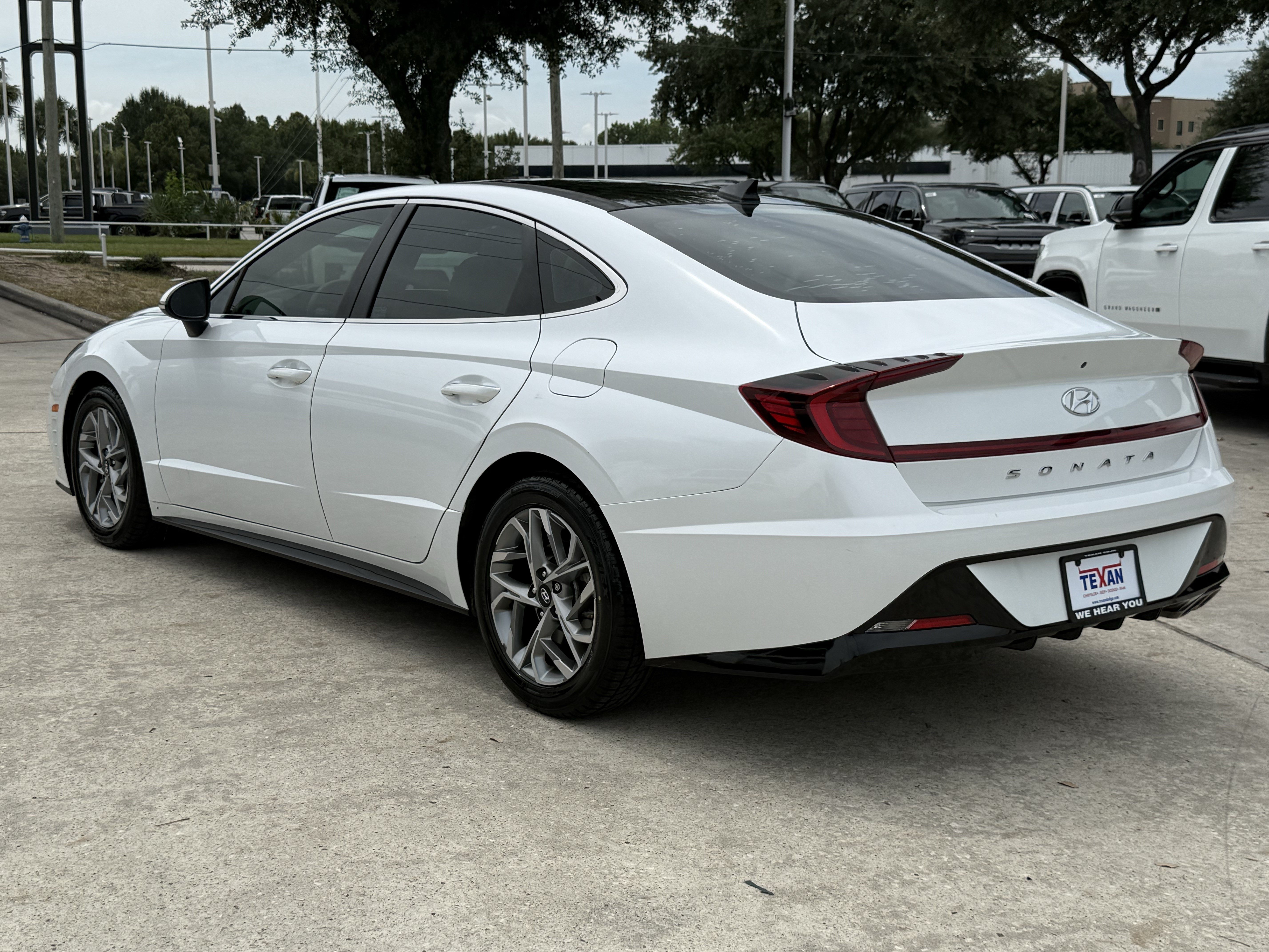 Used 2020 Hyundai Sonata SEL w/ Convenience + Sunroof Package FWD image 7