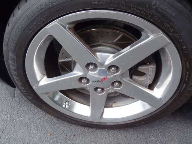 Used 2005 Chevrolet Corvette Convertible w/ Preferred Equipment Group RWD image 12