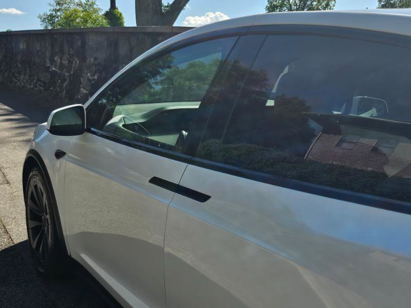 Used 2023 Tesla Model X image 22