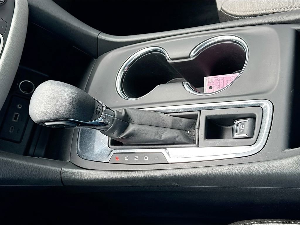 Used 2023 Chevrolet Equinox LS image 21