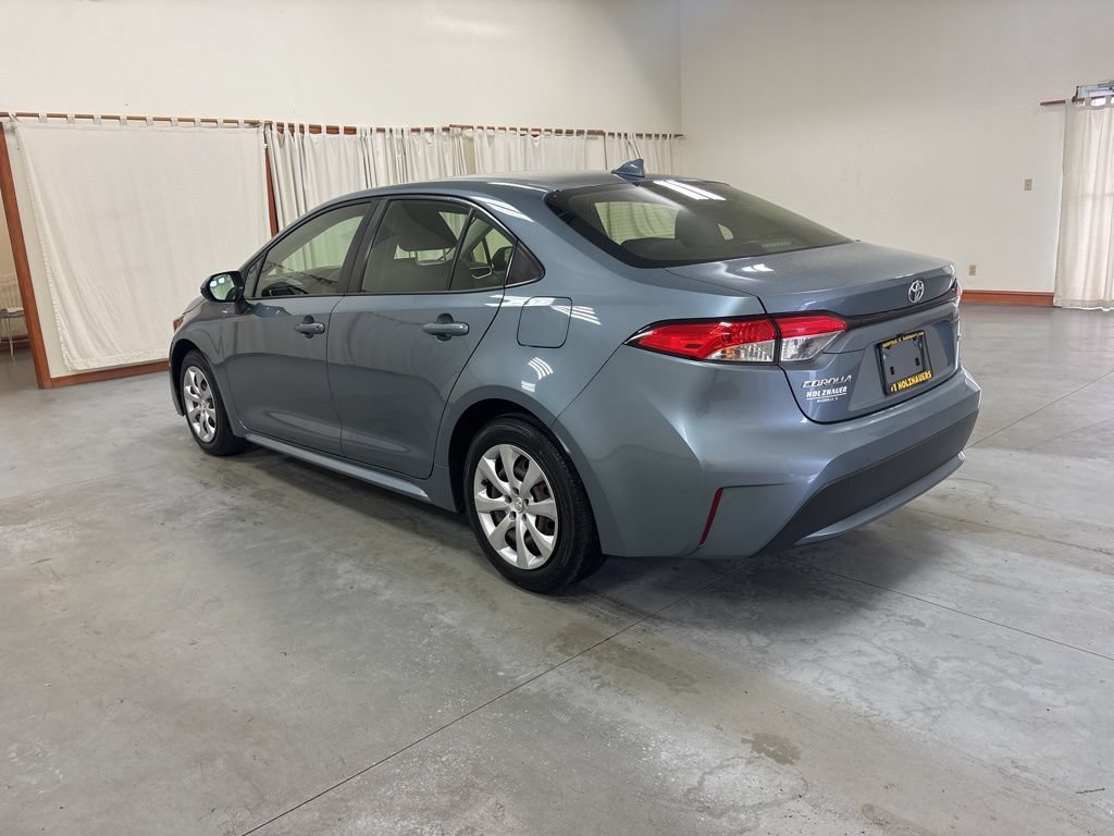 Used 2020 Toyota Corolla LE FWD image 6