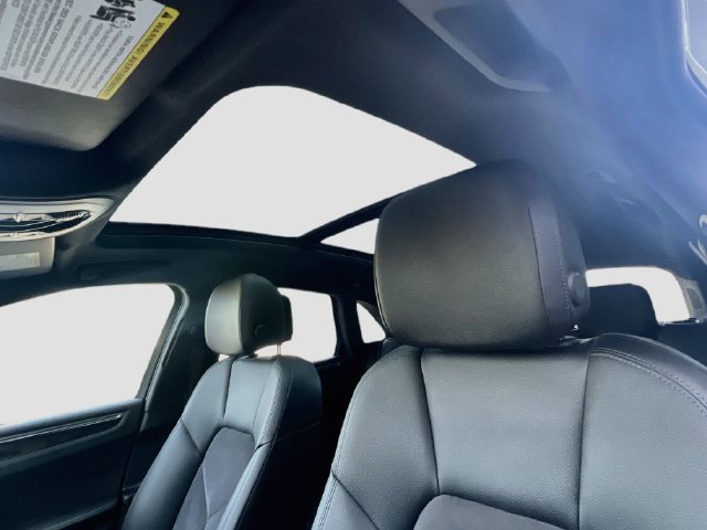Certified 2020 Porsche Macan AWD/4WD image 14