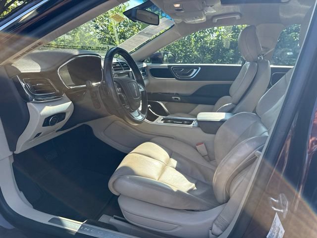 Used 2017 Lincoln Continental Select FWD image 12
