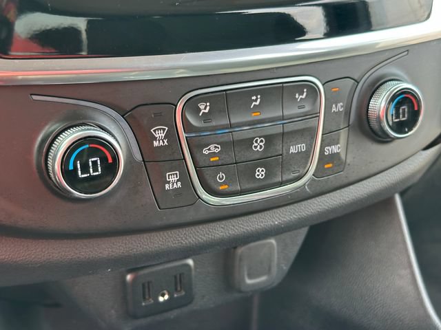 Used 2021 Chevrolet Traverse LS FWD image 36