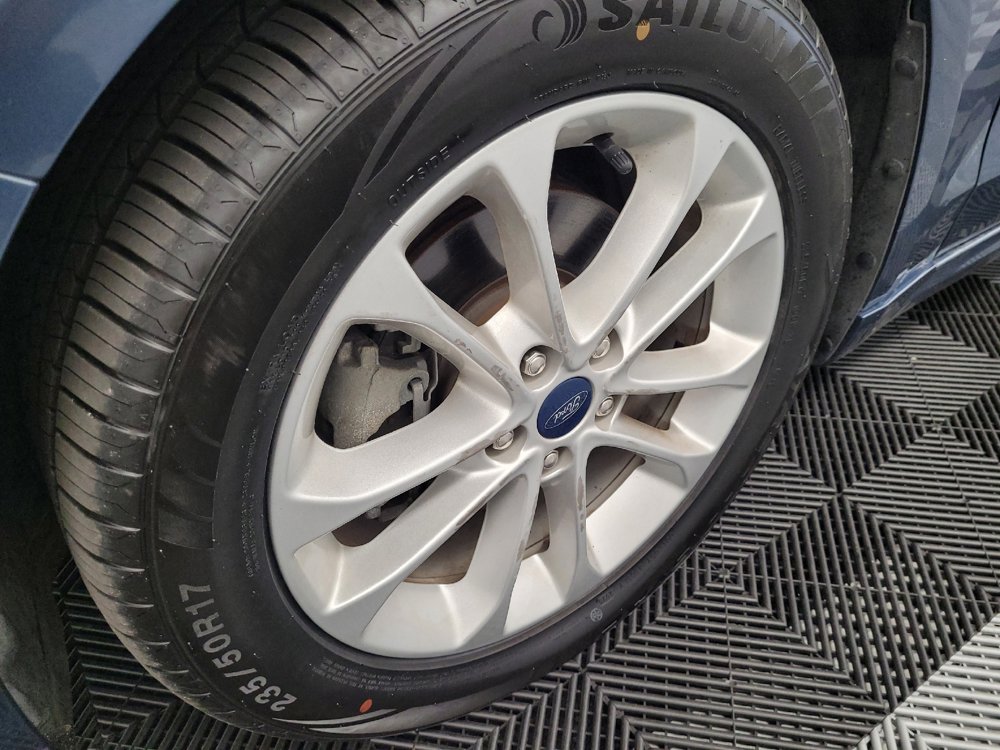 Used 2019 Ford Fusion SE FWD image 31