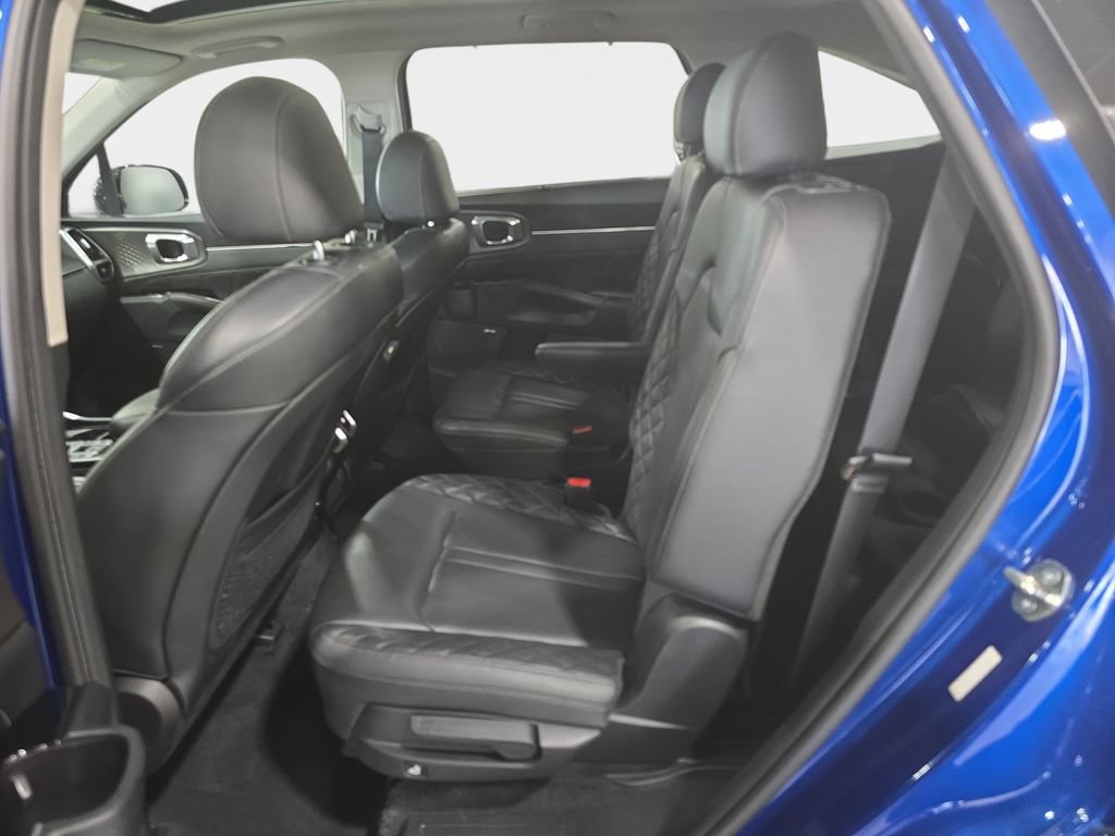 Used 2023 Kia Sorento SX AWD/4WD image 28