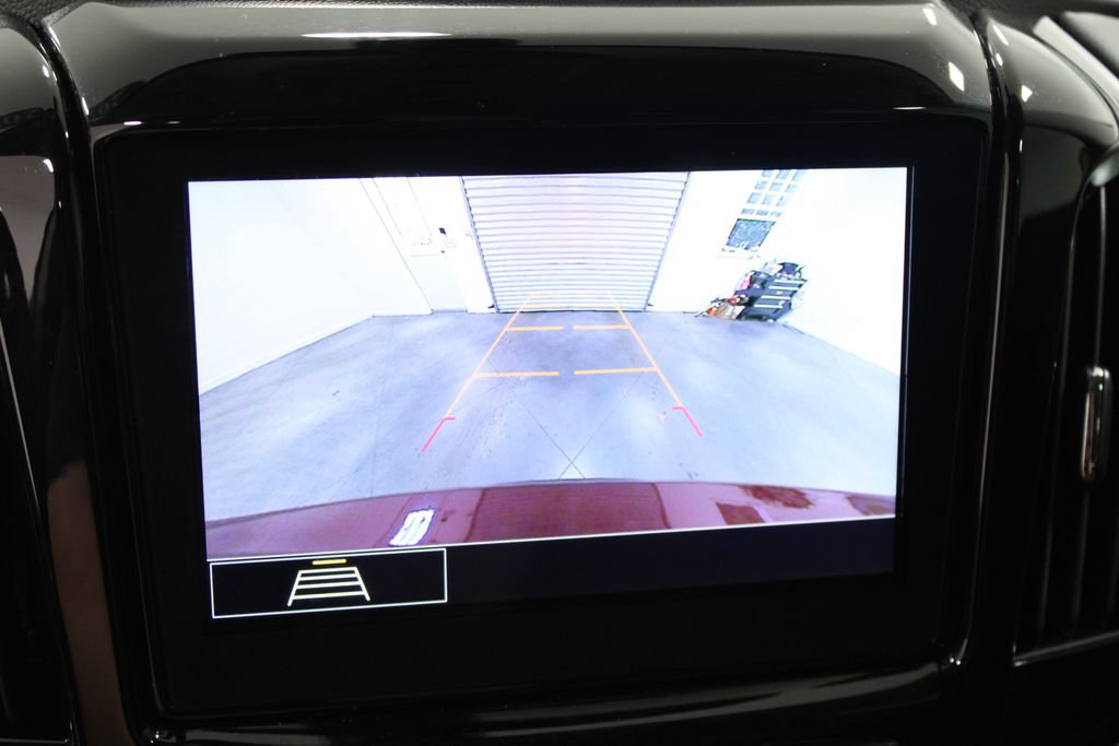 Used 2021 Chevrolet Traverse LT AWD/4WD image 47