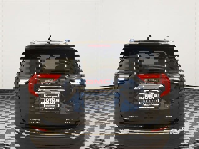 Used 2024 GMC Terrain SLT image 11
