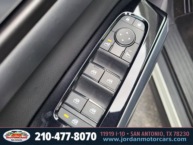 Used 2023 Nissan Pathfinder SL FWD image 17