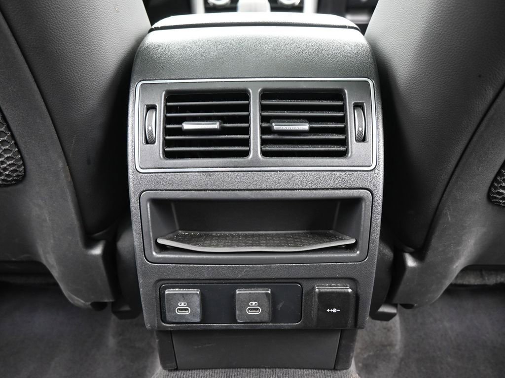 Used 2024 Jaguar F-PACE R-Dynamic S image 42