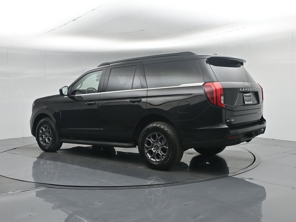 Certified 2025 Ford Expedition Active AWD/4WD image 7
