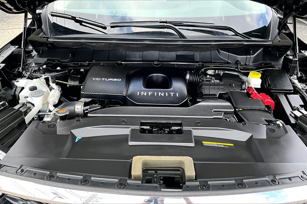 Certified 2025 INFINITI QX60 Luxe AWD/4WD image 13