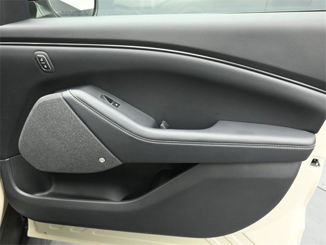 Used 2025 Ford Mustang Mach-E Premium image 29